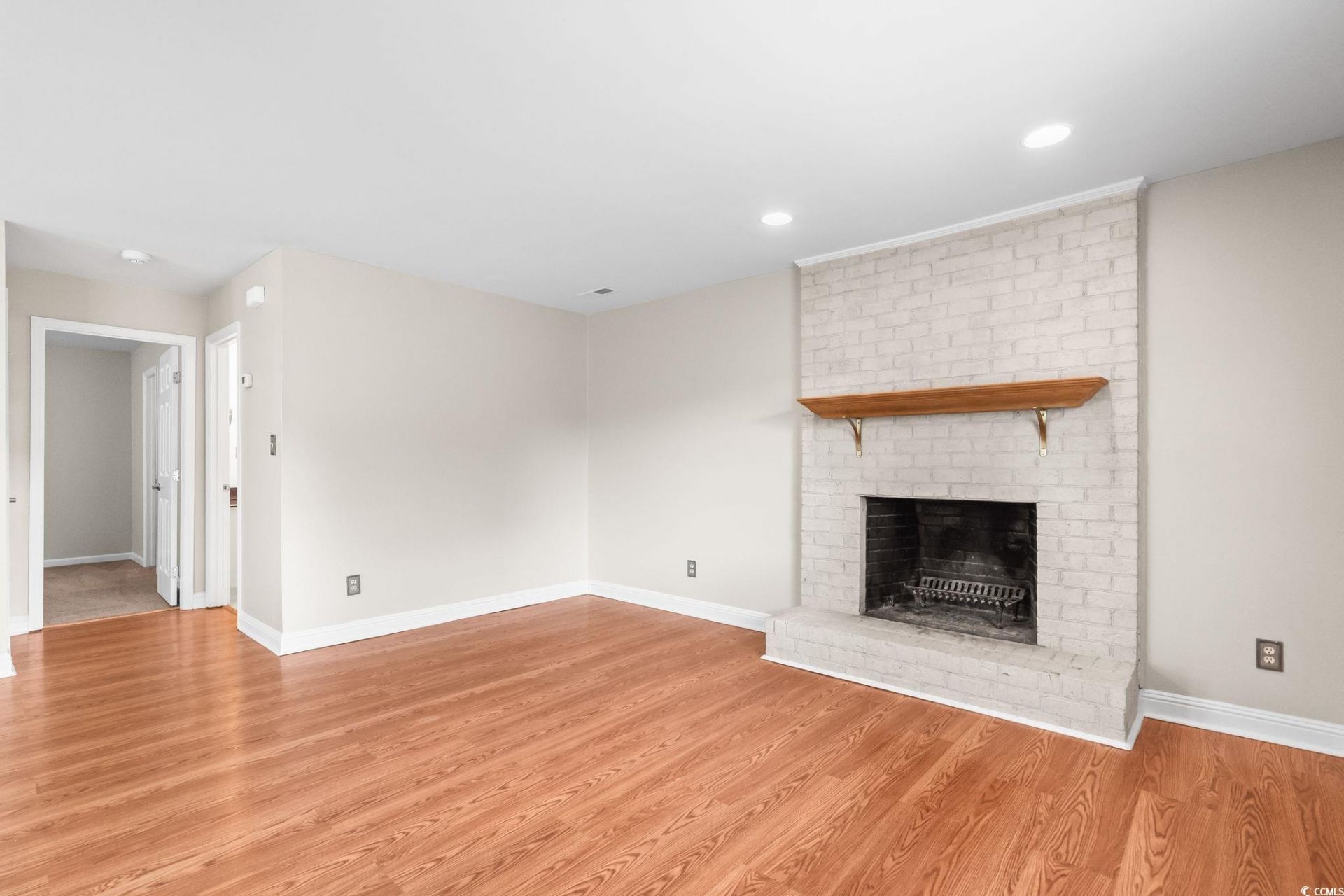 6517 Valene Ct. Photo 4