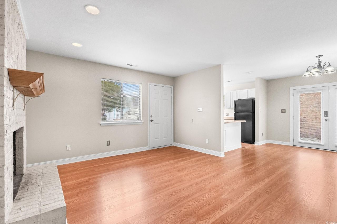 6517 Valene Ct. Photo 7