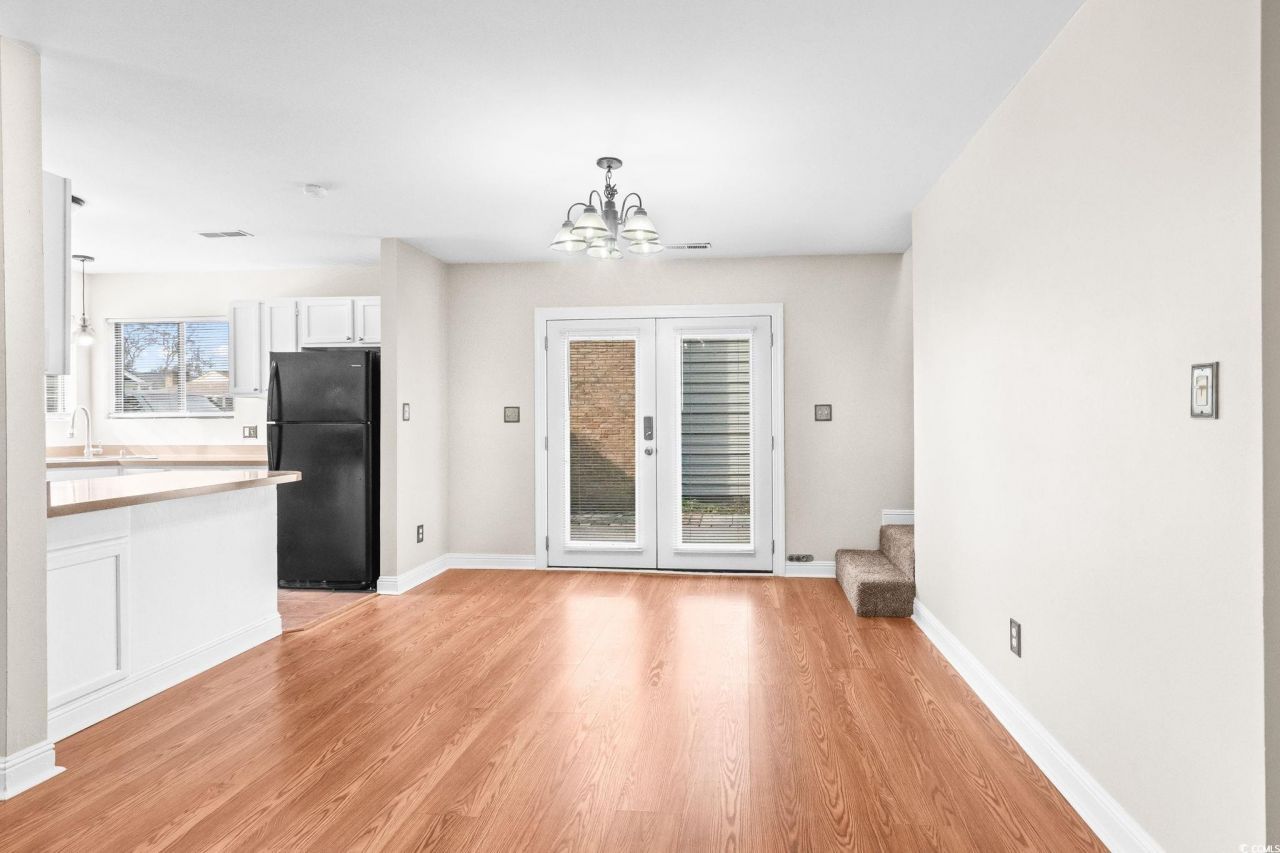 6517 Valene Ct. Photo 8