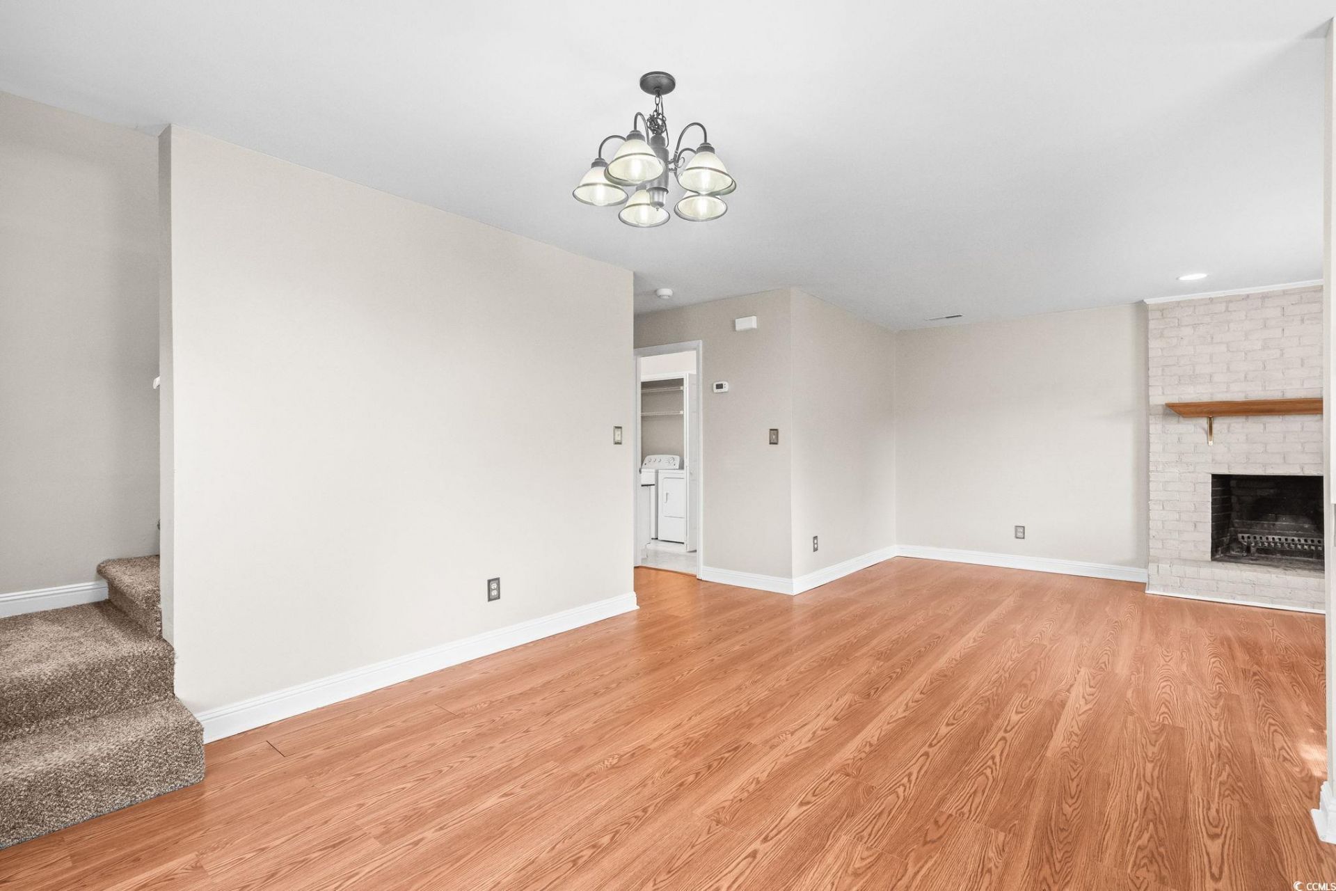 6517 Valene Ct. Photo 8