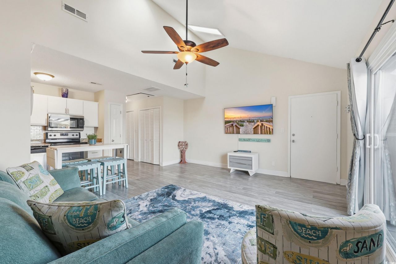 202 Double Eagle Dr. Photo 8