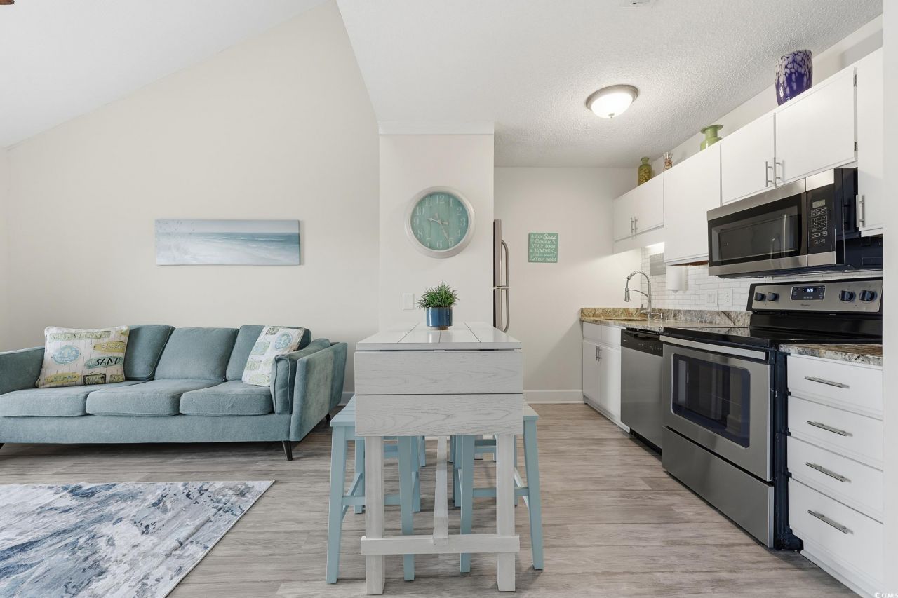 202 Double Eagle Dr. Photo 9