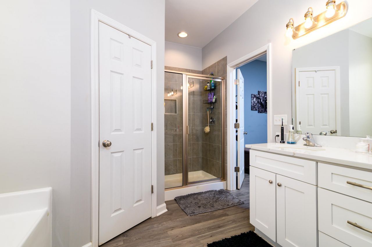 1050 Ben Road Photo 14