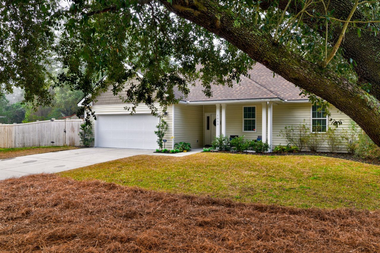 1050 Ben Road Photo 24