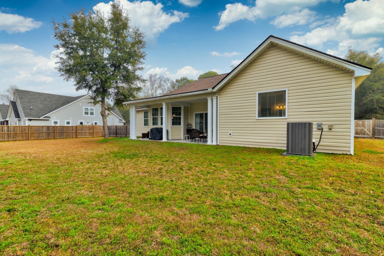 1050 Ben Road Photo 32