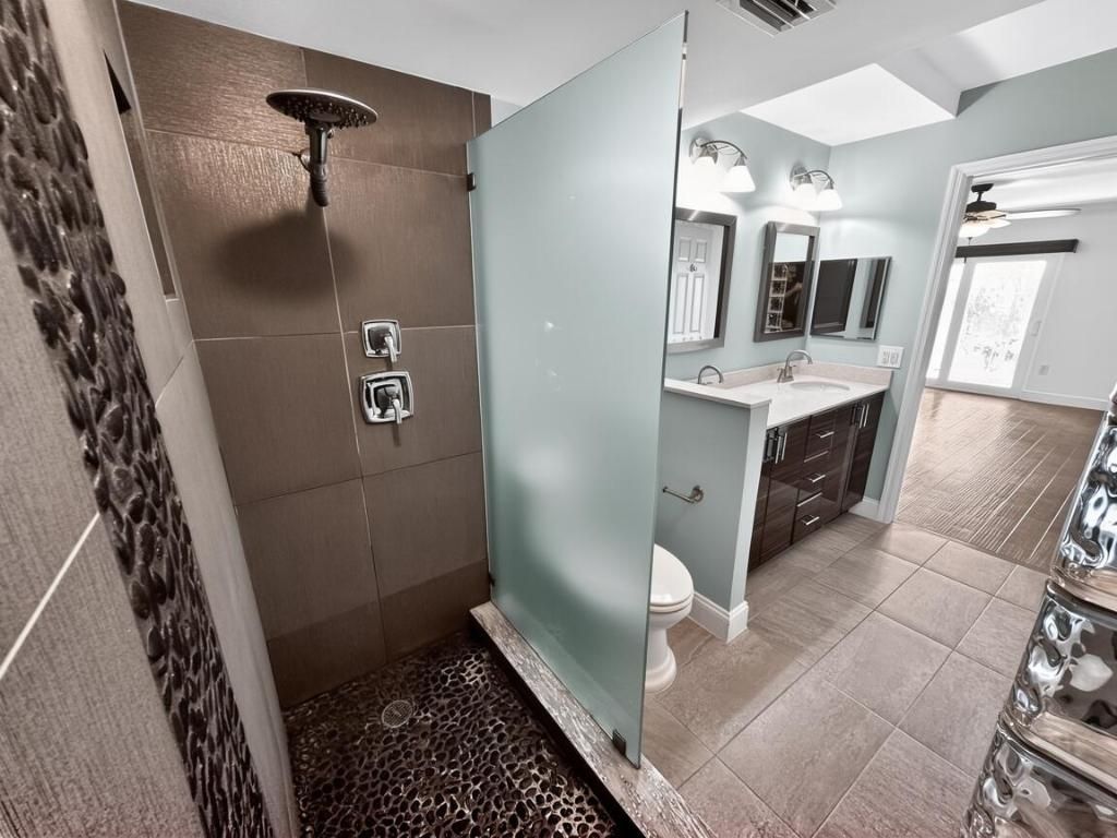 145 Atlantis Boulevard, Unit 302, Atlantis, FL 33462 Photo