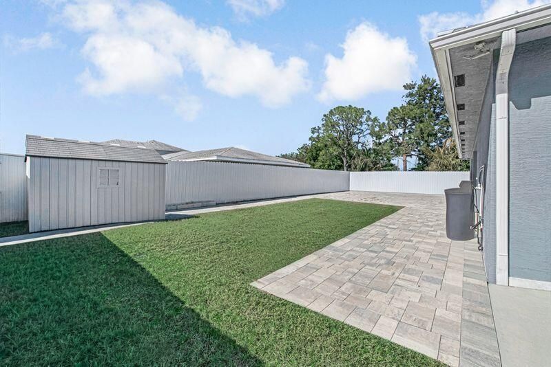 2092 SW Airoso Boulevard, Port Saint Lucie, FL 34984 Photo