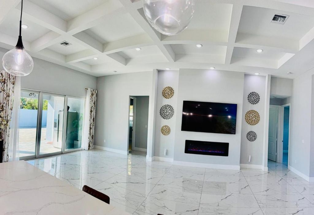 2092 SW Airoso Boulevard, Port Saint Lucie, FL 34984 Photo