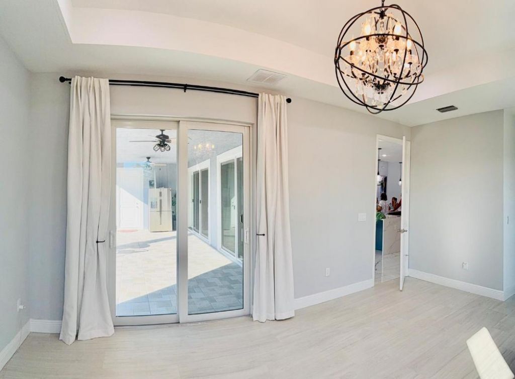 2092 SW Airoso Boulevard, Port Saint Lucie, FL 34984 Photo