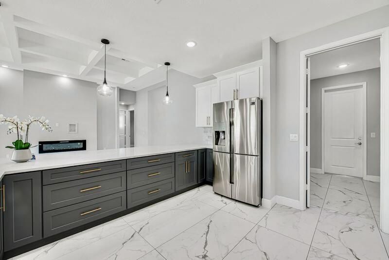 2092 SW Airoso Boulevard, Port Saint Lucie, FL 34984 Photo