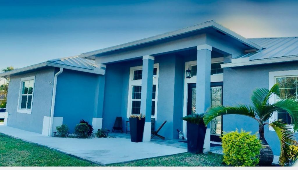 2092 SW Airoso Boulevard, Port Saint Lucie, FL 34984 Photo