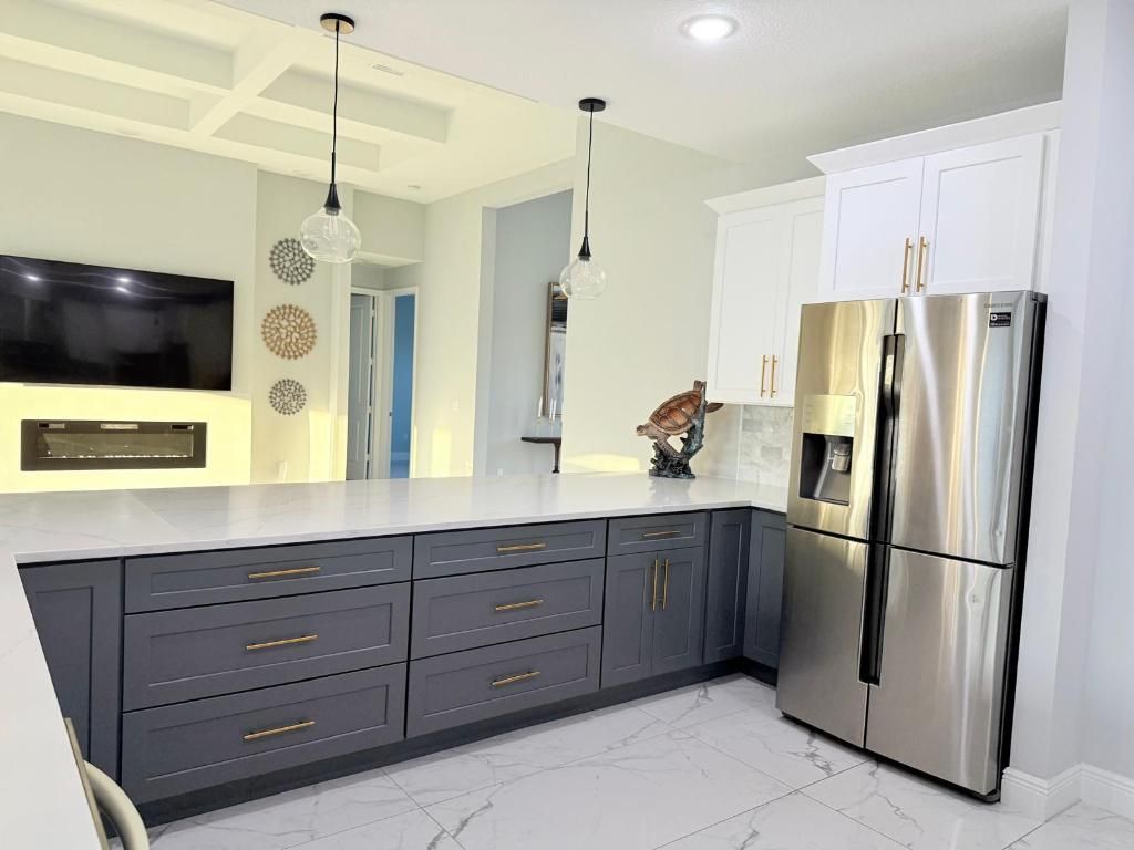 2092 SW Airoso Boulevard, Port Saint Lucie, FL 34984 Photo