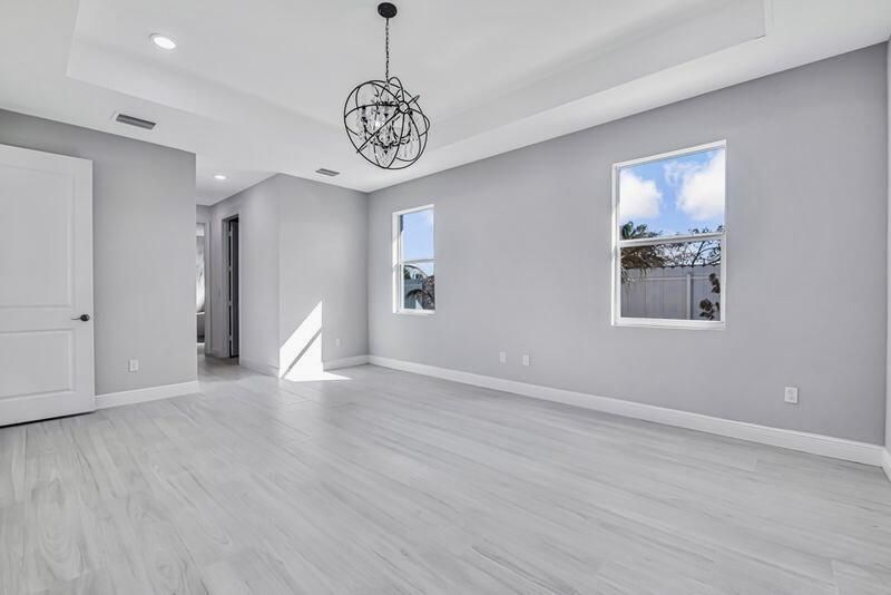 2092 SW Airoso Boulevard, Port Saint Lucie, FL 34984 Photo