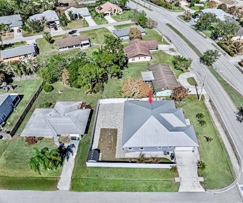 2092 SW Airoso Boulevard, Port Saint Lucie, FL 34984 Photo