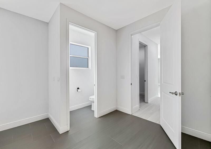 2092 SW Airoso Boulevard, Port Saint Lucie, FL 34984 Photo