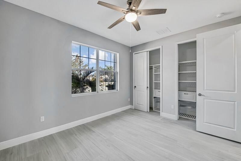 2092 SW Airoso Boulevard, Port Saint Lucie, FL 34984 Photo