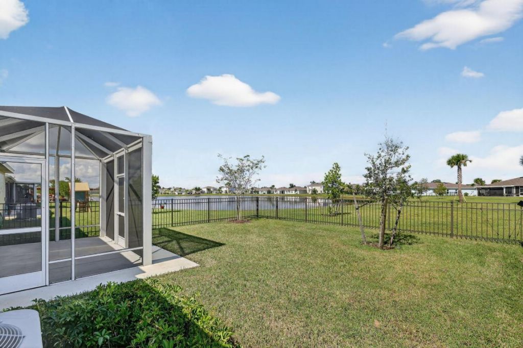 806 Persimmon Place, Fort Pierce, FL 34981 Photo