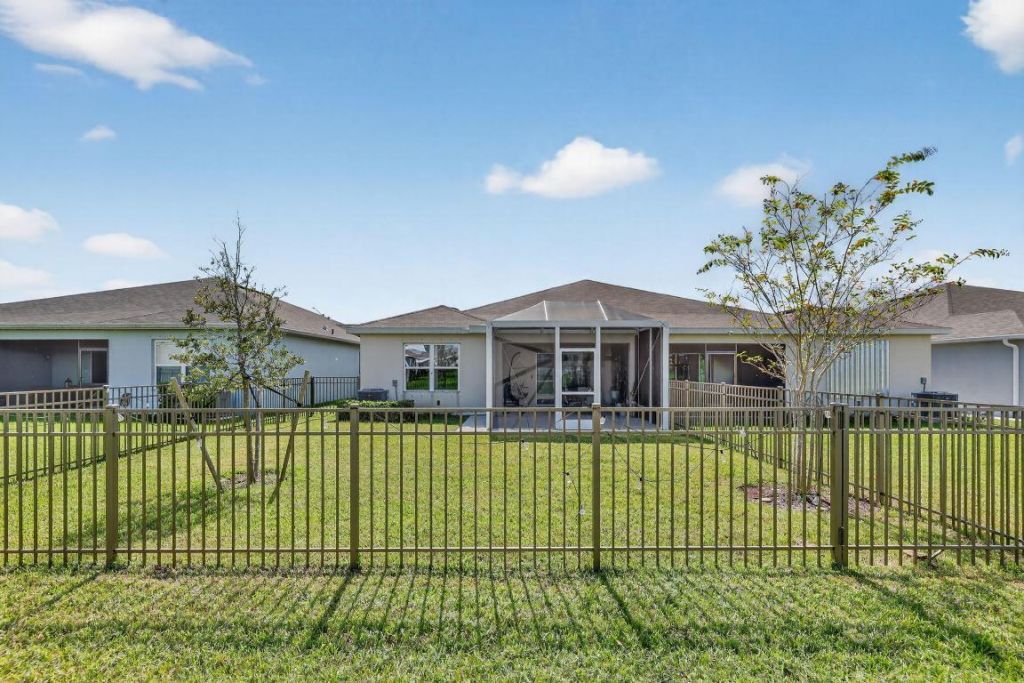 806 Persimmon Place, Fort Pierce, FL 34981 Photo
