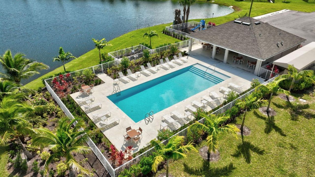 806 Persimmon Place, Fort Pierce, FL 34981 Photo