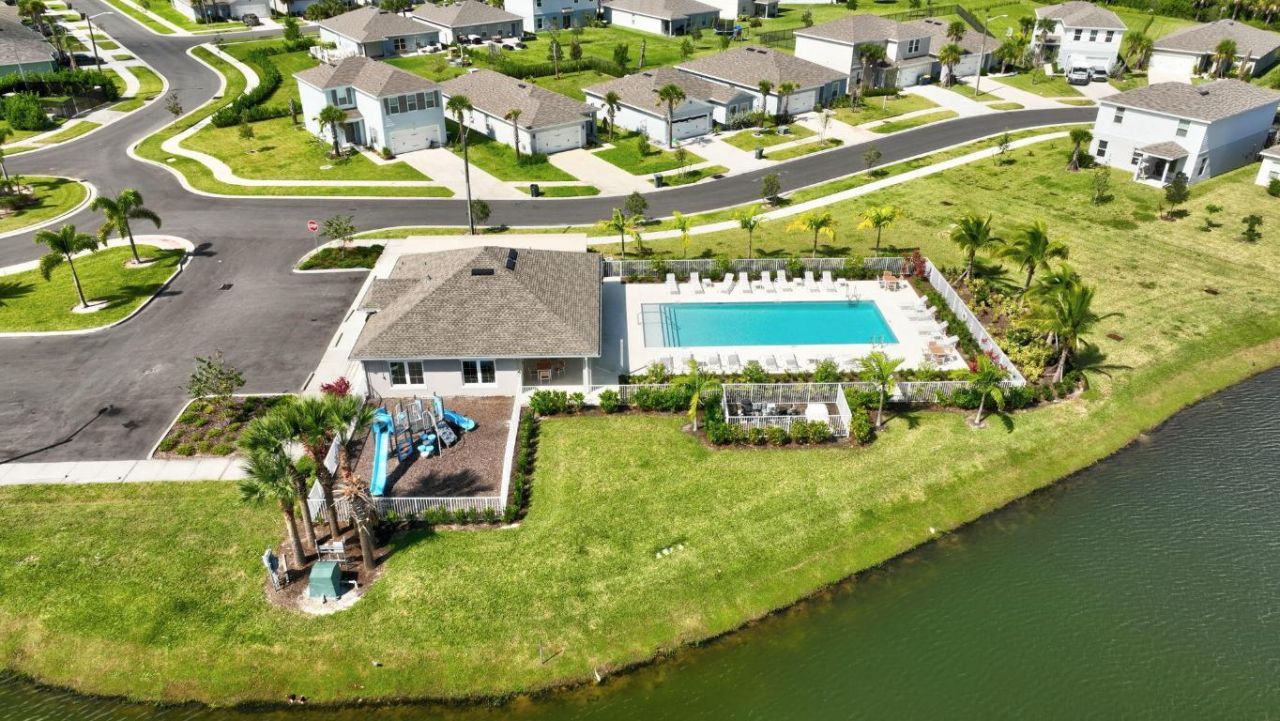 806 Persimmon Place, Fort Pierce, FL 34981 Photo