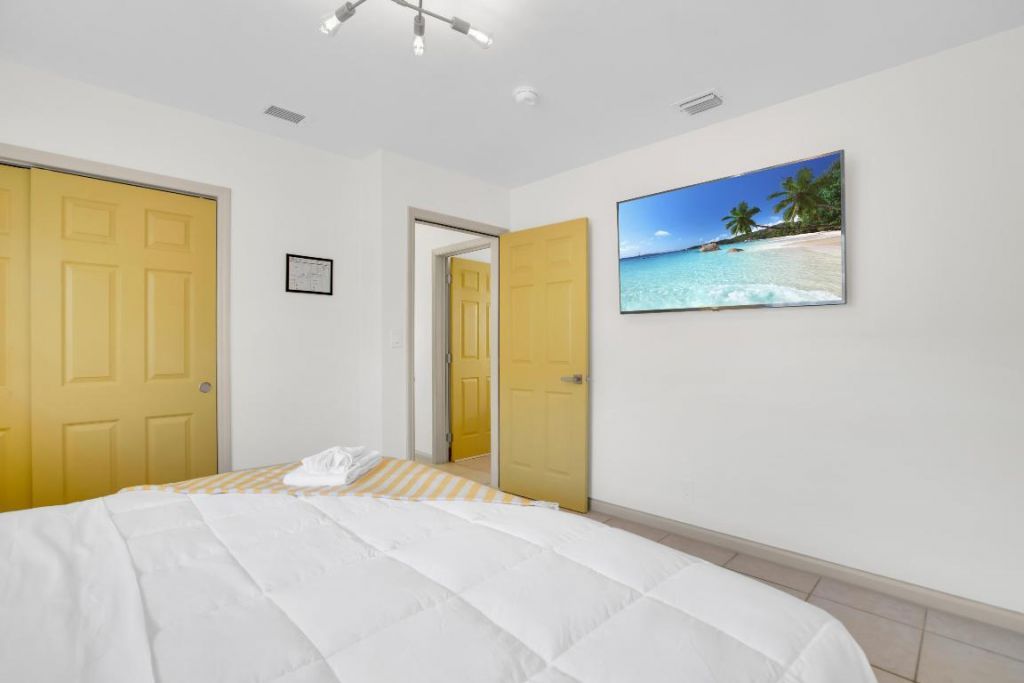 1840 SW 24th Street, Unit 1-2, Fort Lauderdale, FL 33315 Photo