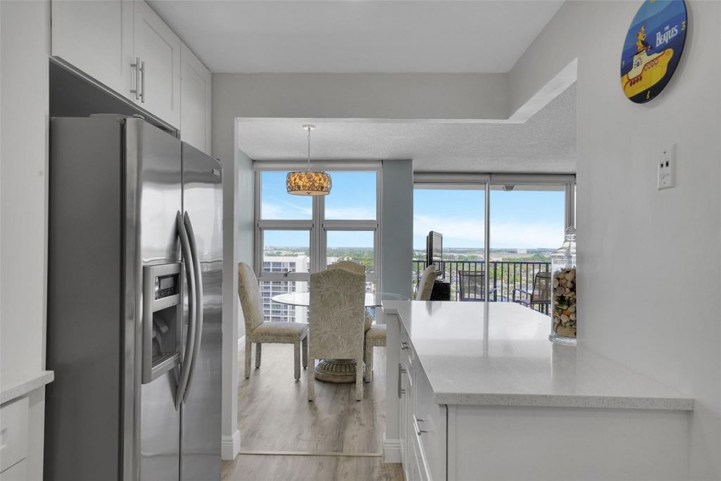 531 N Ocean Boulevard, Unit 1701, Pompano Beach, FL 33062 Photo