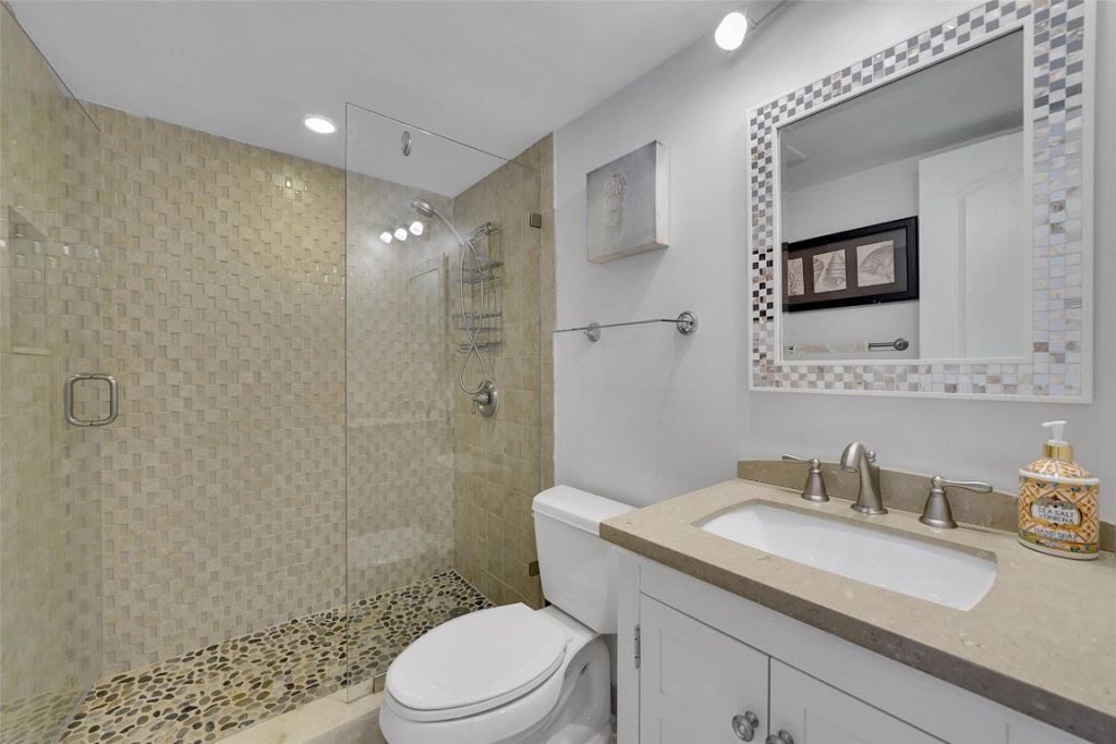 531 N Ocean Boulevard, Unit 1701, Pompano Beach, FL 33062 Photo