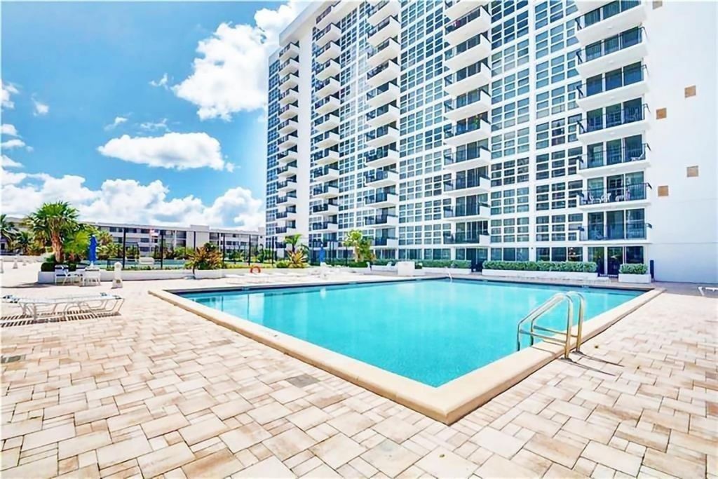 531 N Ocean Boulevard, Unit 1701, Pompano Beach, FL 33062 Photo