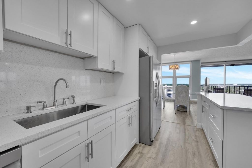 531 N Ocean Boulevard, Unit 1701, Pompano Beach, FL 33062 Photo