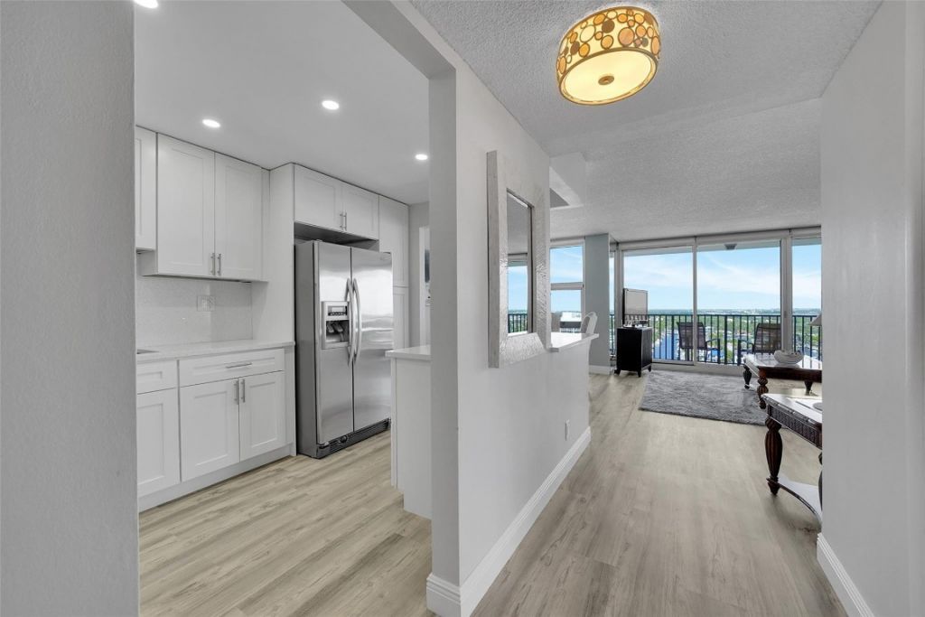 531 N Ocean Boulevard, Unit 1701, Pompano Beach, FL 33062 Photo