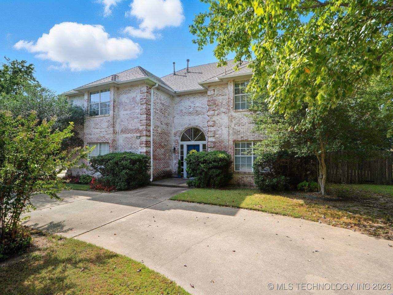 8710 S Delaware Place, Tulsa, OK 74137 Main Photo