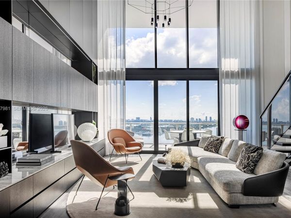 1040 Biscayne Blvd , Unit 2202, Miami, FL 33132