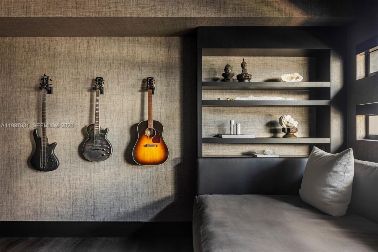 1040 Biscayne Blvd , Unit 2202, Miami, FL 33132 Photo