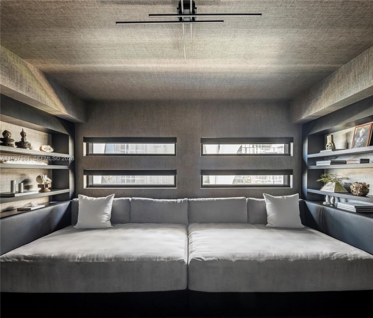 1040 Biscayne Blvd , Unit 2202, Miami, FL 33132 Photo