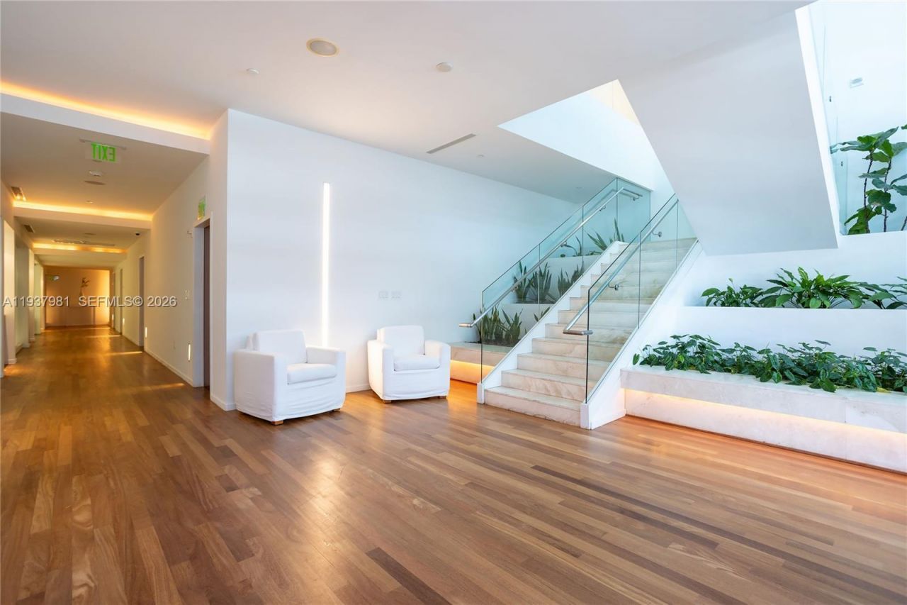 1040 Biscayne Blvd , Unit 2202, Miami, FL 33132 Photo