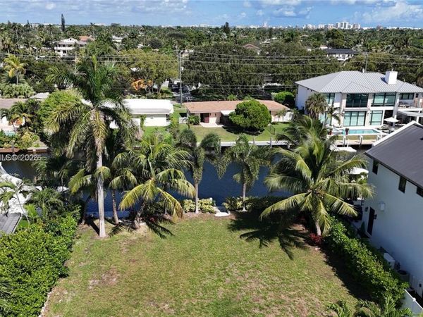 2511 NE 48th Ct, Lighthouse Point, FL 33064