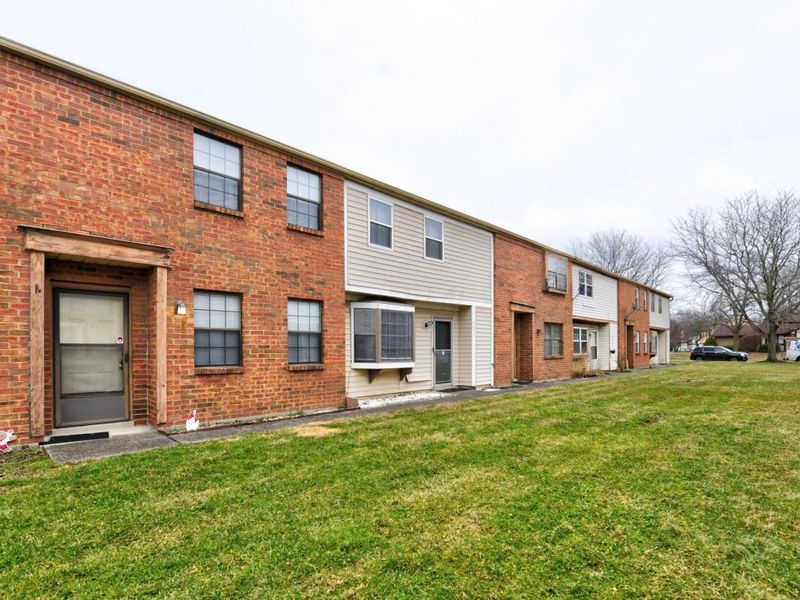 321 Northgate Court, Unit B, Westerville, OH 43081 Photo 1