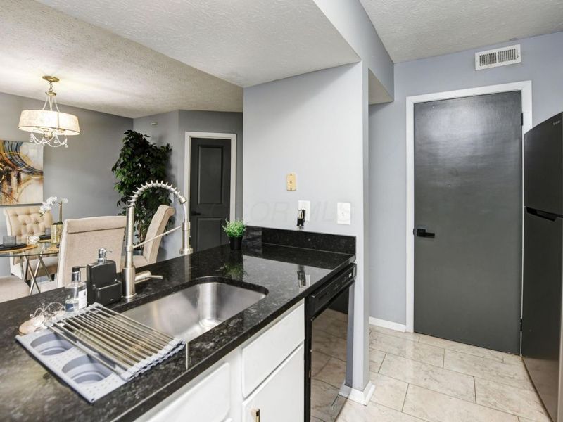 321 Northgate Court, Unit B, Westerville, OH 43081 Photo 13