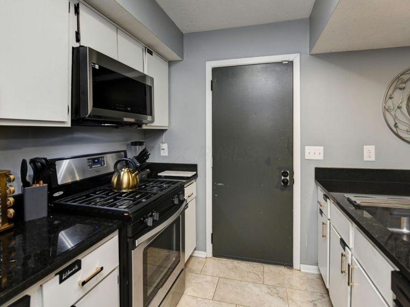 321 Northgate Court, Unit B, Westerville, OH 43081 Photo 14