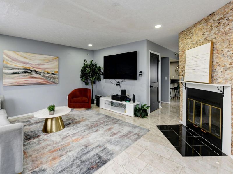 321 Northgate Court, Unit B, Westerville, OH 43081 Photo 4