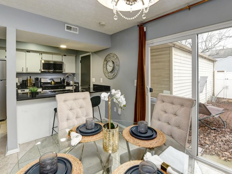 321 Northgate Court, Unit B, Westerville, OH 43081 Photo 9