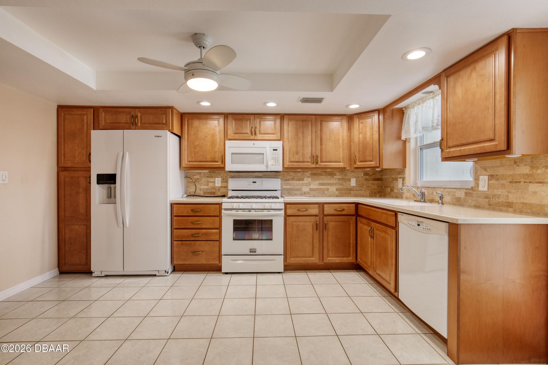 908 E 2nd Avenue, New Smyrna Beach, FL 32169 Photo