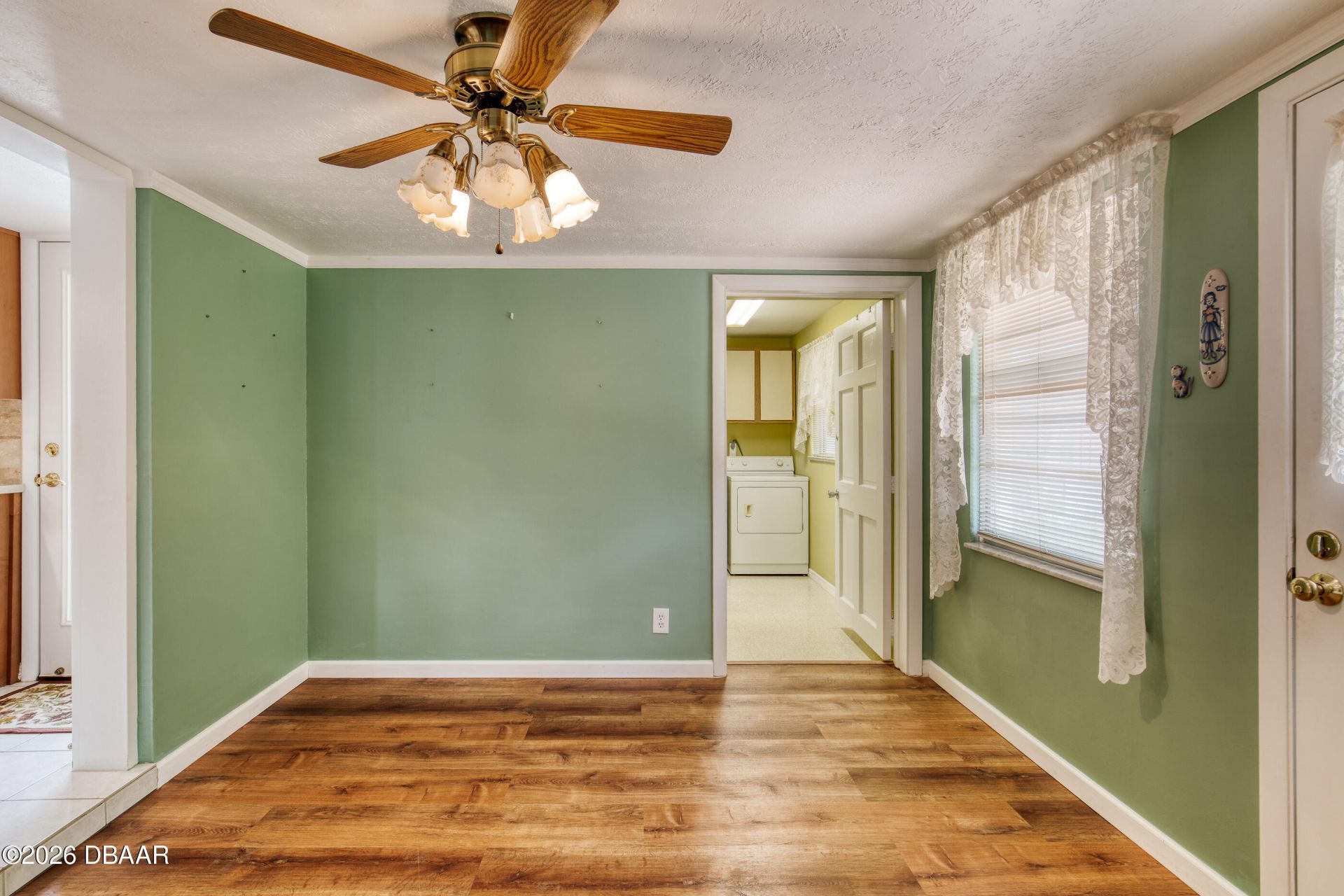 908 E 2nd Avenue, New Smyrna Beach, FL 32169 Photo