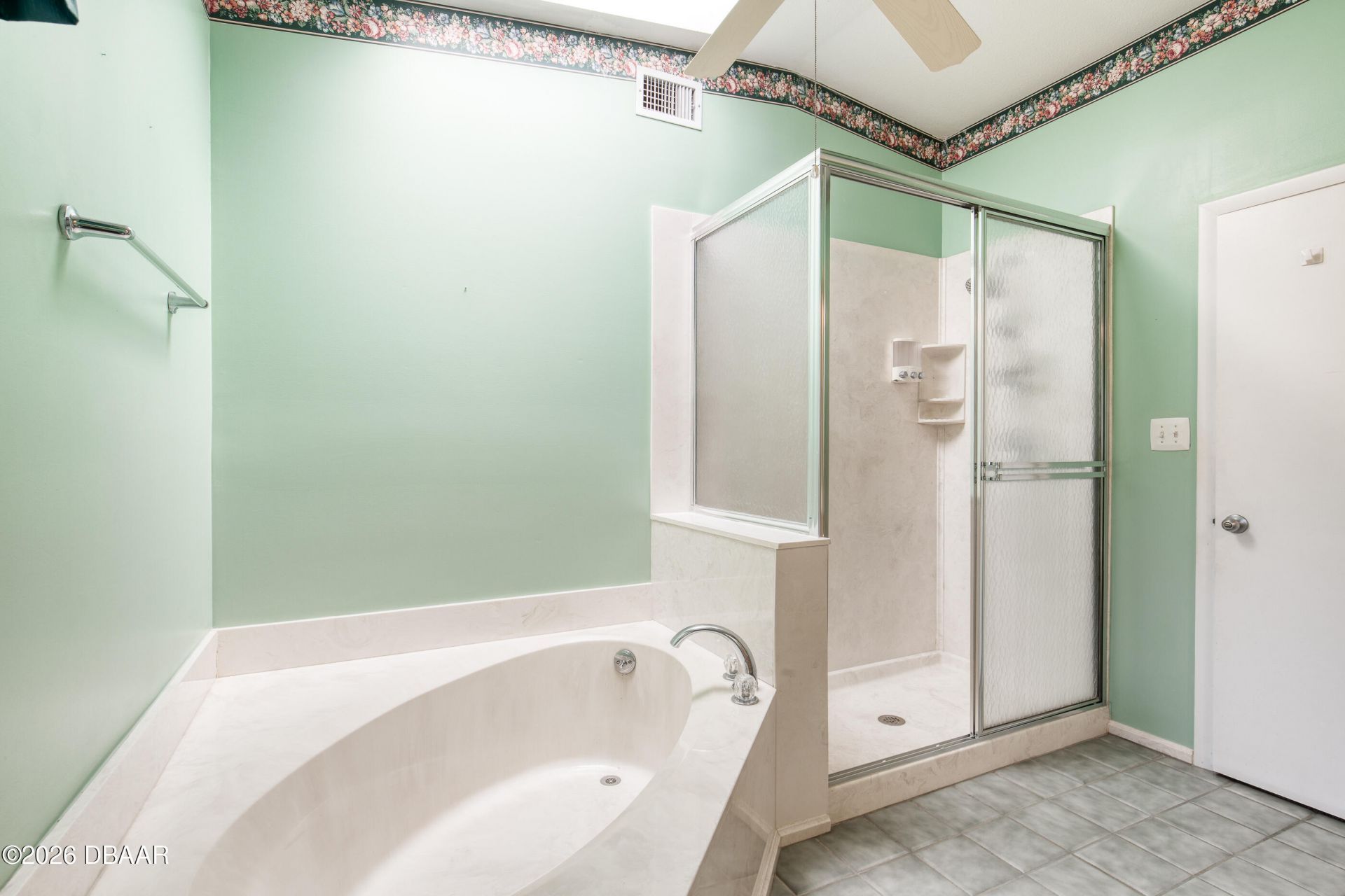 908 E 2nd Avenue, New Smyrna Beach, FL 32169 Photo