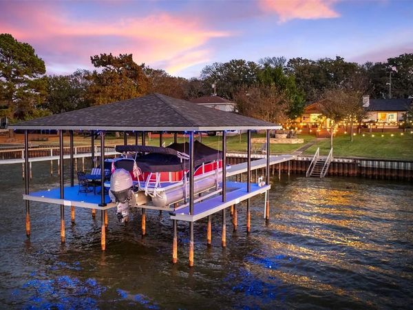 327 Admiral Drive, Gun Barrel City, TX 75156