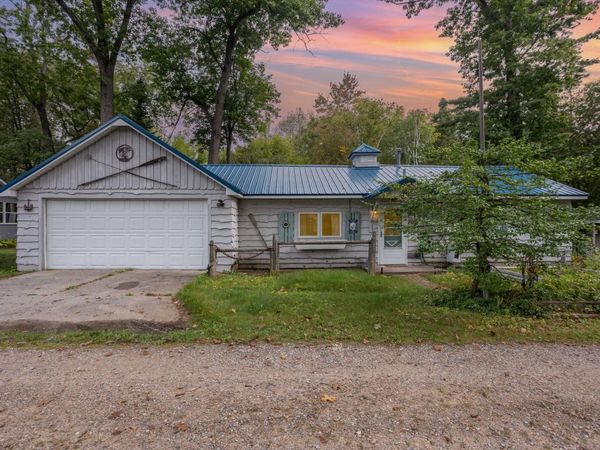 111 Short Avenue, Roscommon, MI 48653