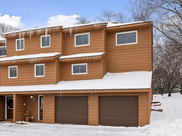 1603 Raindrop Drive, Eagan, MN 55121