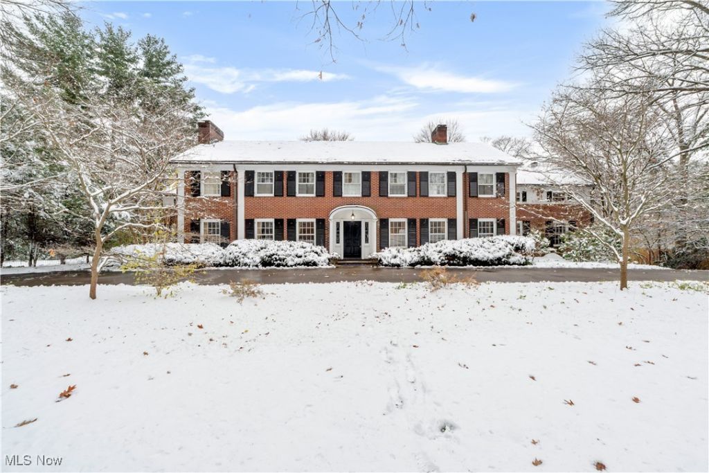 2166 Ridgewood Road, Akron, OH 44313 Main Photo