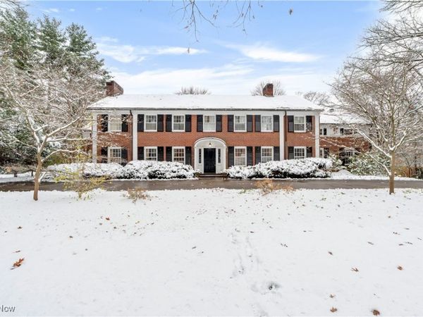 2166 Ridgewood Road, Akron, OH 44313