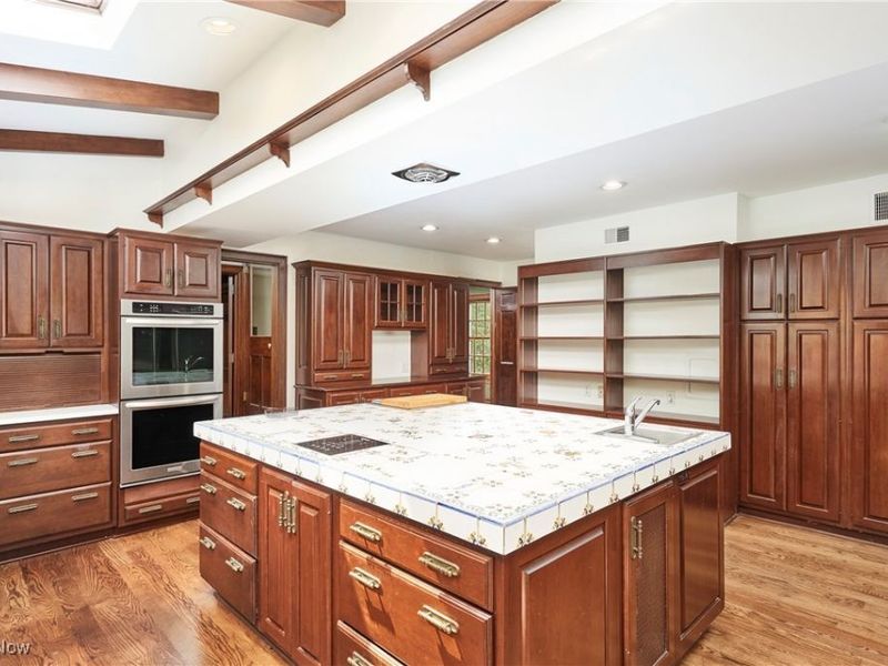 2166 Ridgewood Road, Akron, OH 44313 Photo 13